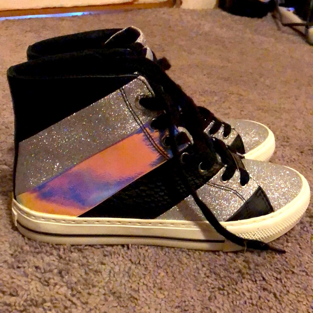 Guess Brand Women’s Sneakers Size 8